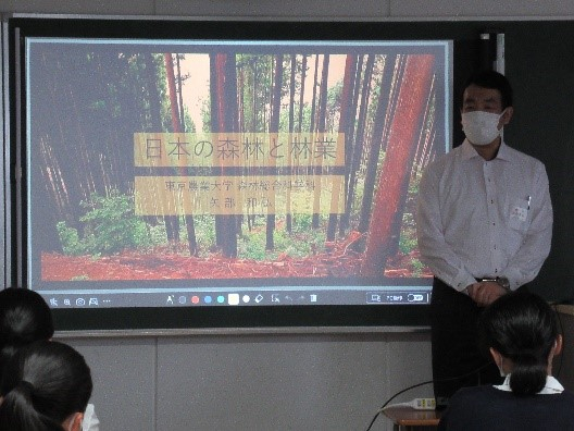 高１FW　四万十川方面：矢部和弘先生の特別授業「日本の森林と林業」とレポート作成に向けて